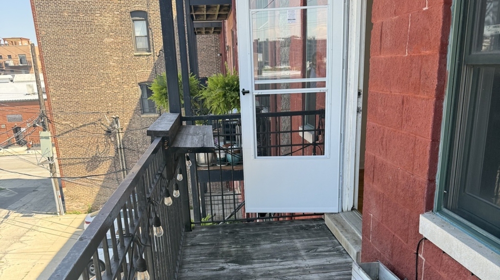 420 N Noble Street - Photo 20