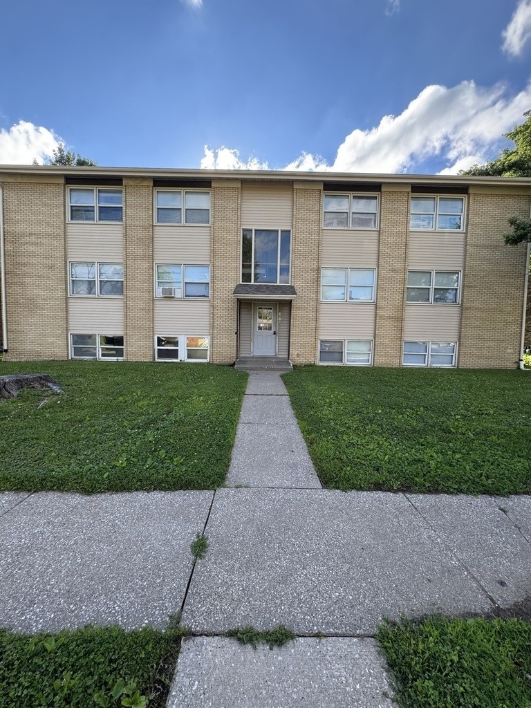 1911 16th Street - Photo 0