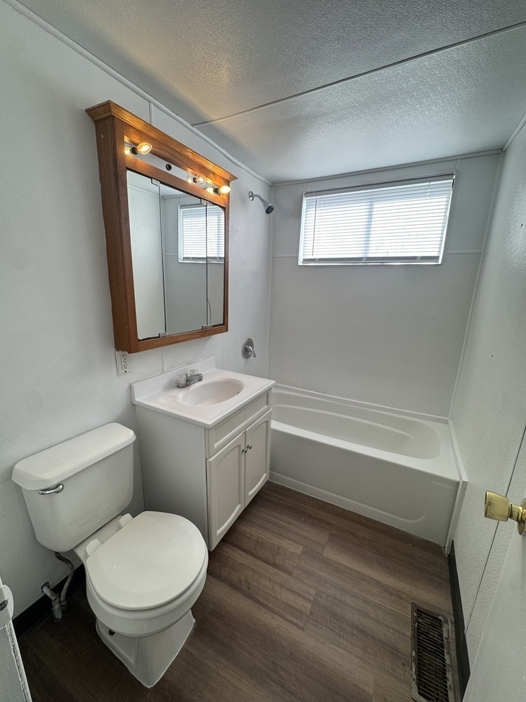 1911 16th Street - Photo 7