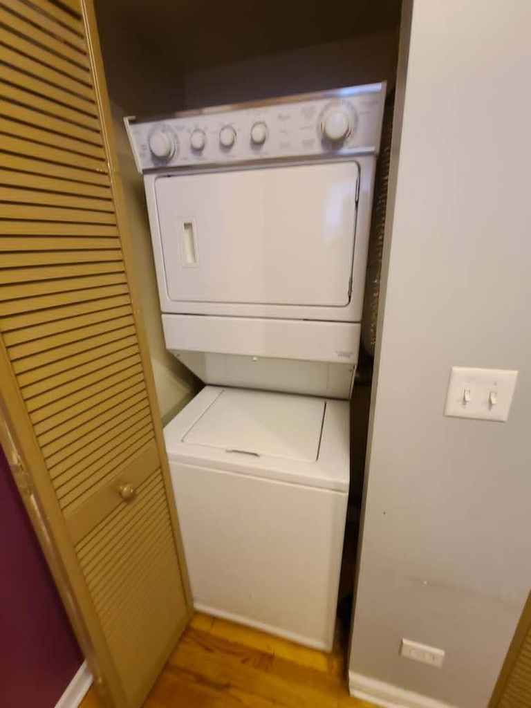 2318 W Rosemont Avenue - Photo 14