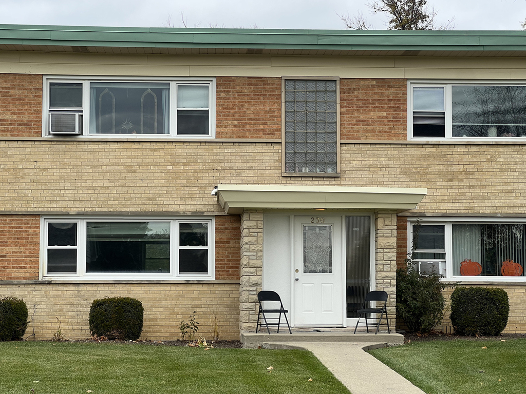 236 W Johnson Street - Photo 0