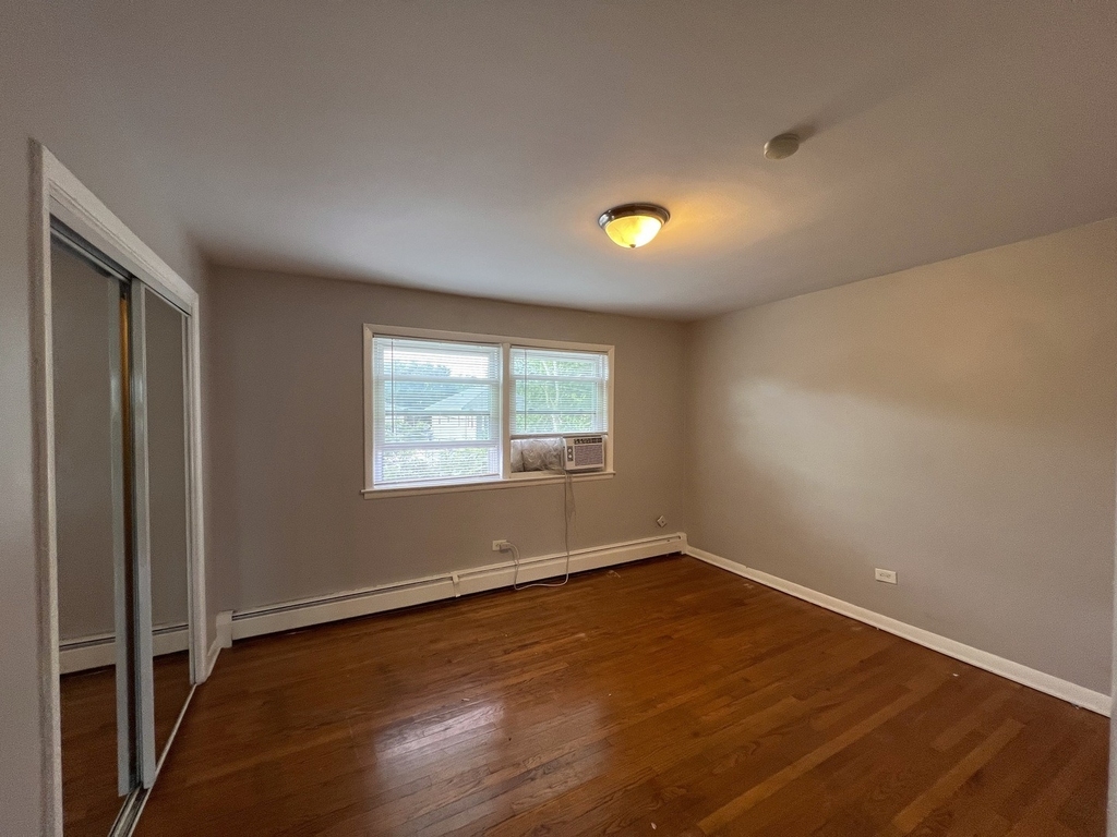 236 W Johnson Street - Photo 7
