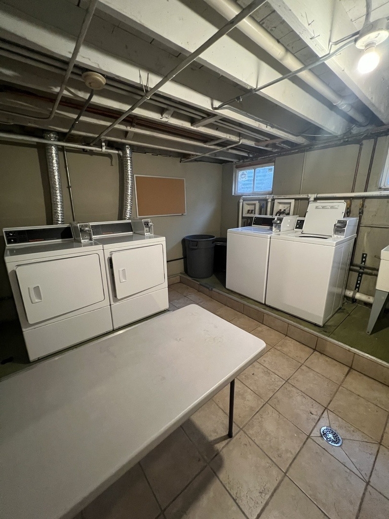 236 W Johnson Street - Photo 8