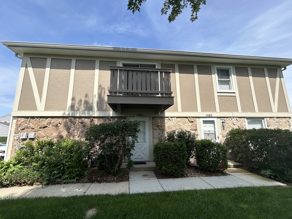 1080 Newport Harbor - Photo 0