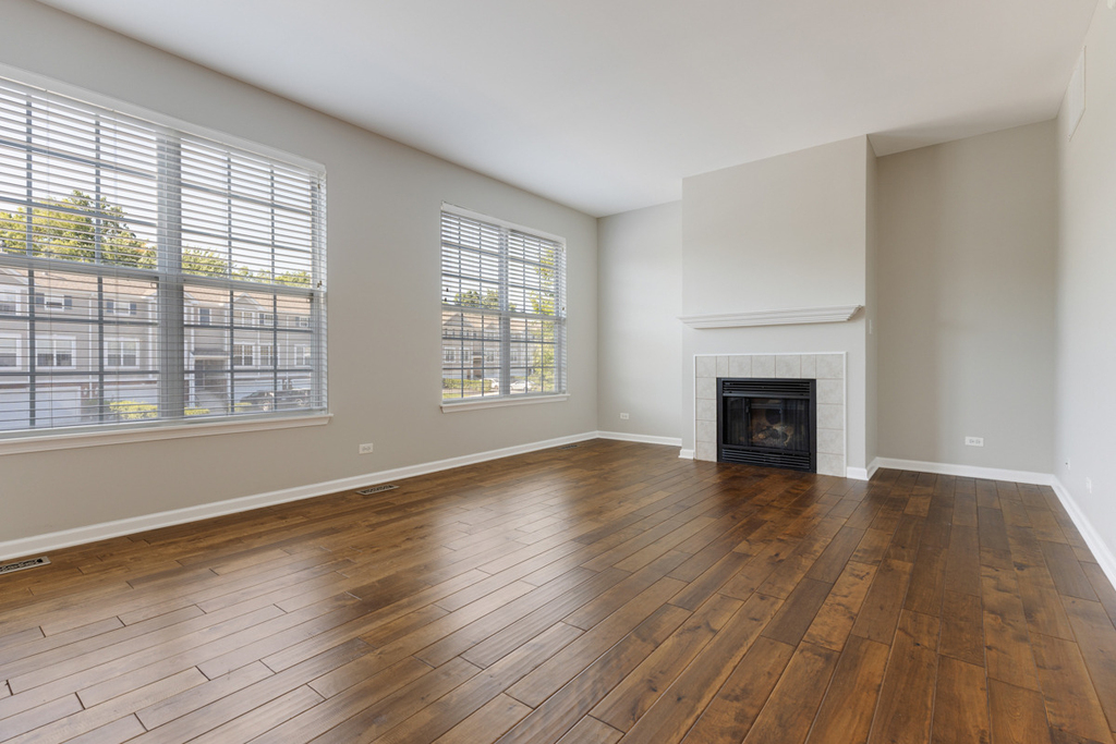 2255 Hudson Circle - Photo 2