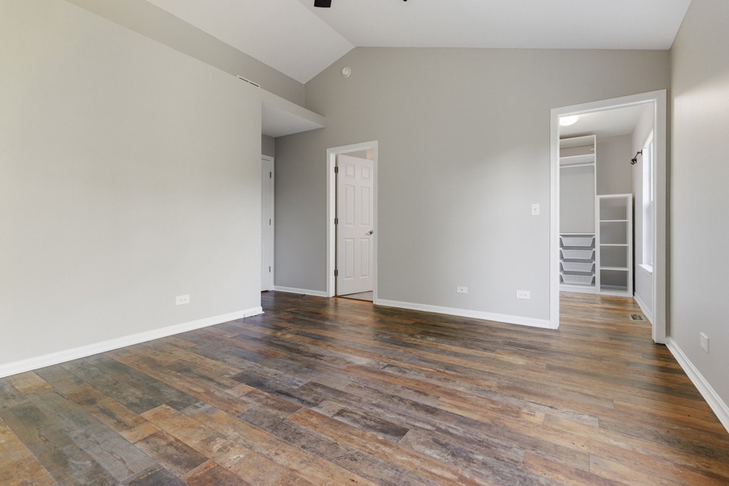 2255 Hudson Circle - Photo 13