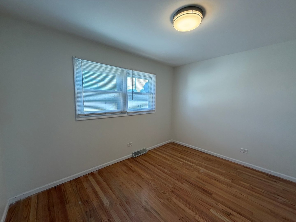 9713 River Street - Photo 8