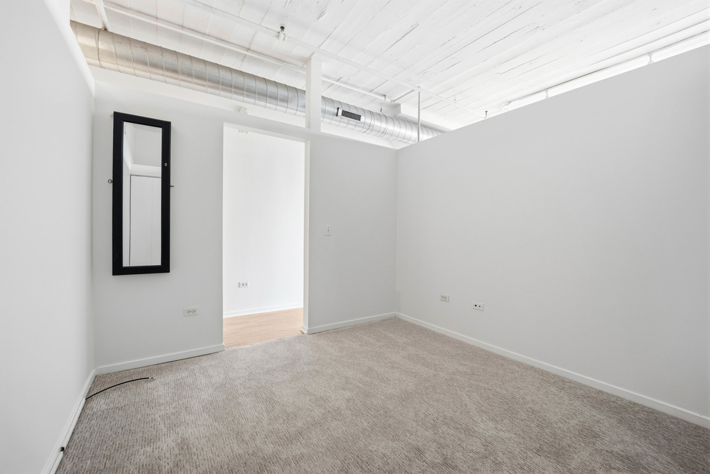 1524 S Sangamon Street - Photo 11