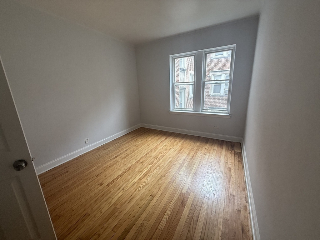 7342 N Damen Avenue - Photo 8