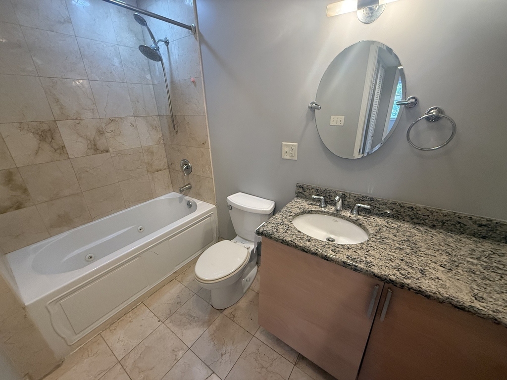 6954 N Greenview Avenue - Photo 10