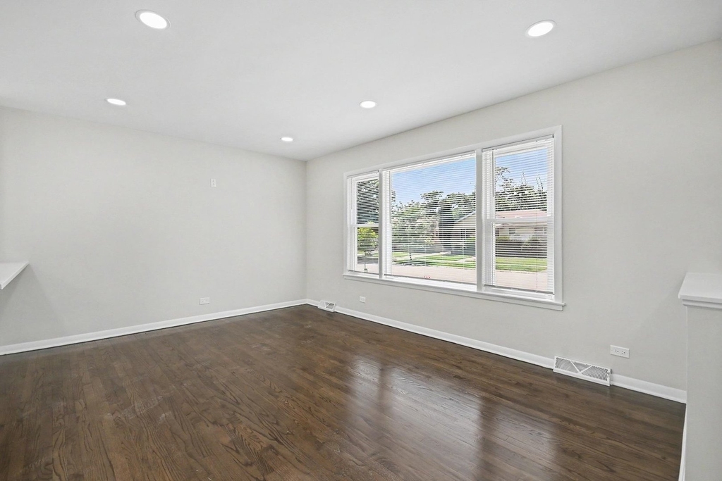 811 E End Avenue - Photo 8