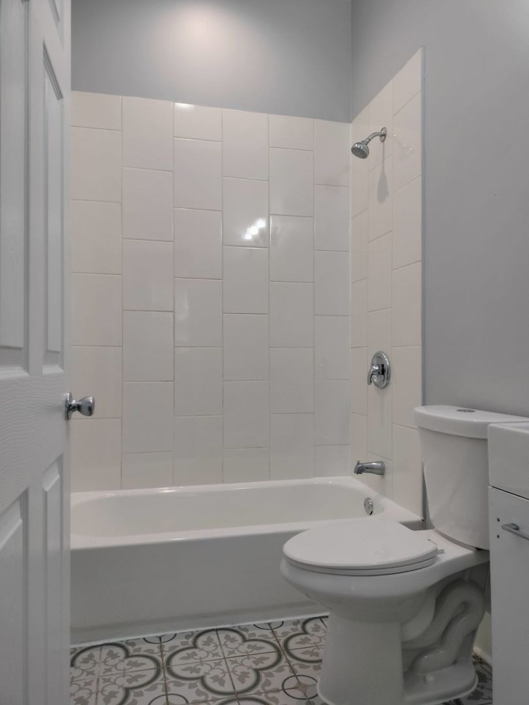 1529 S Central Park Avenue - Photo 7