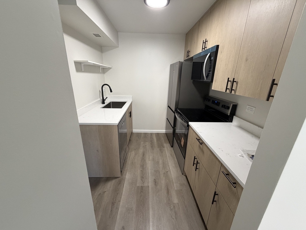1660 2nd Street - Photo 3