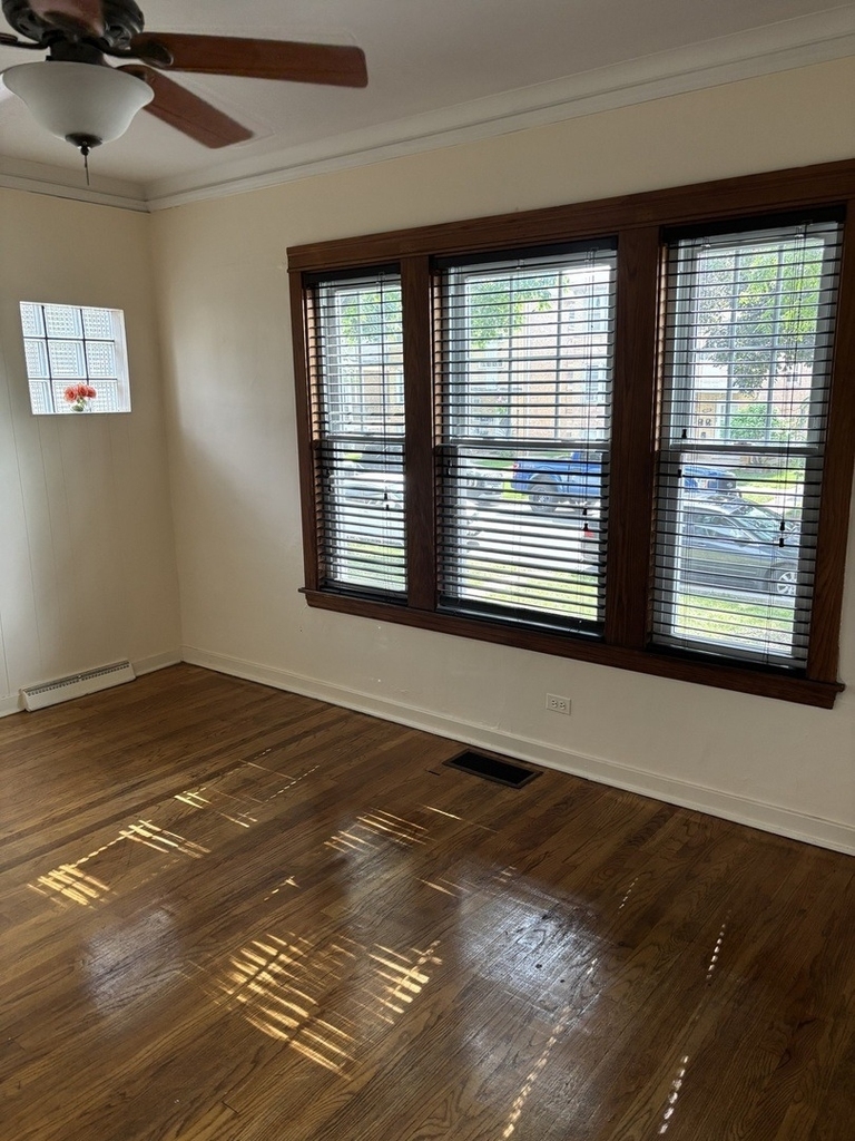 3407 Cuyler Avenue - Photo 1