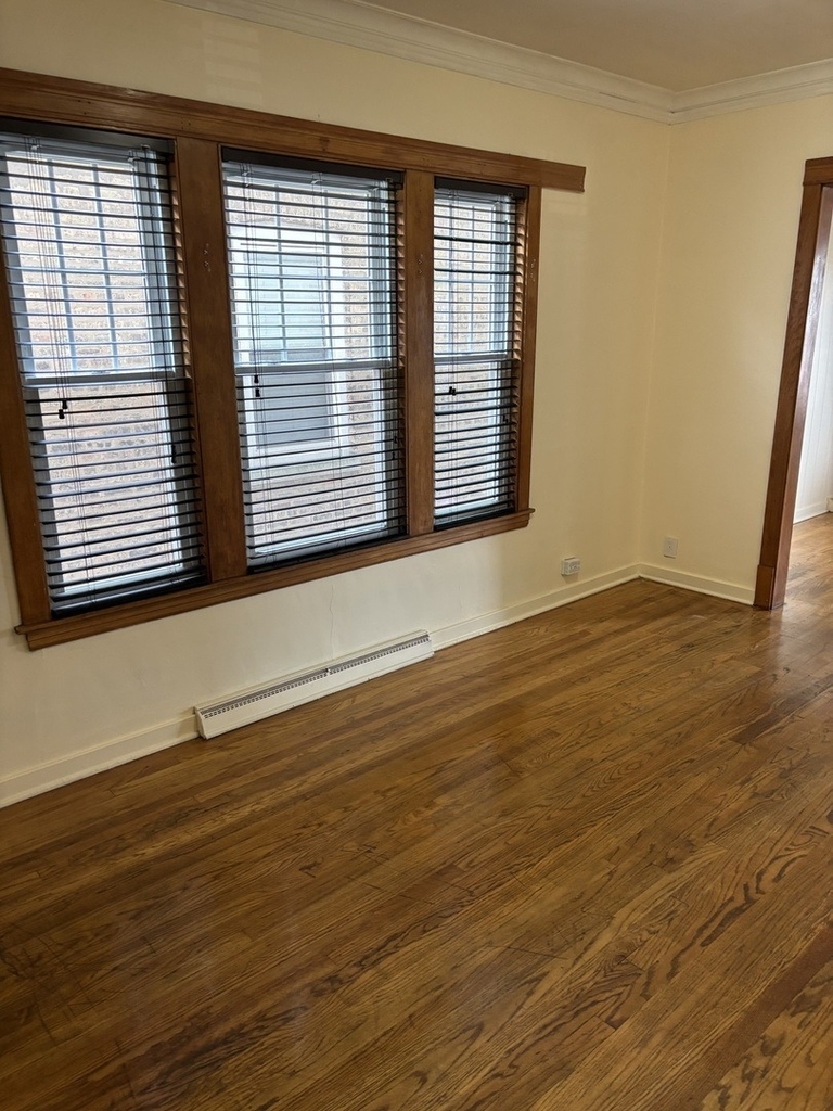 3407 Cuyler Avenue - Photo 2