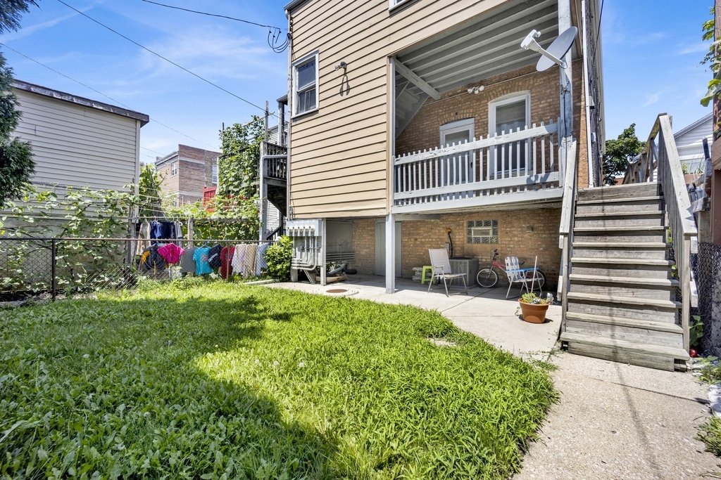 465 W 27th Street - Photo 17