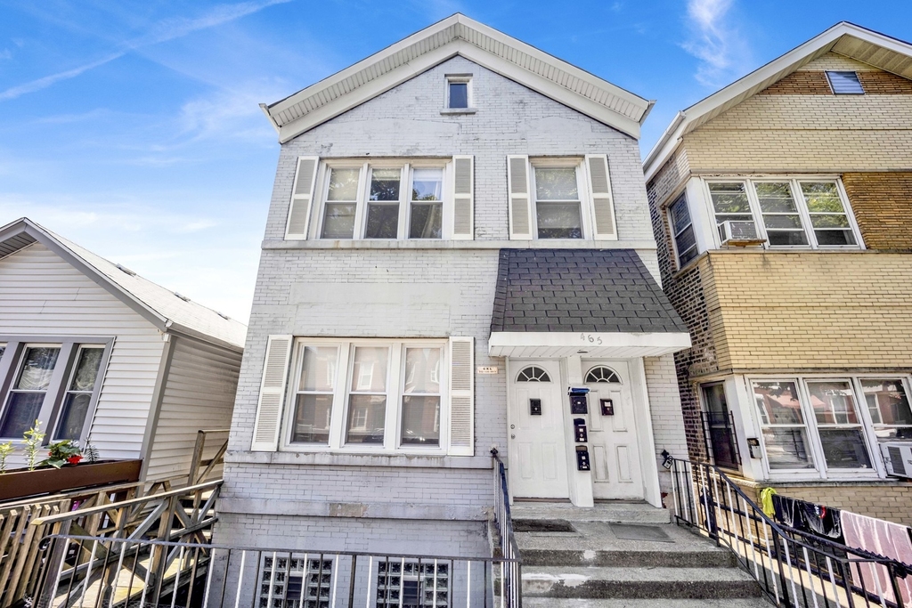 465 W 27th Street - Photo 0