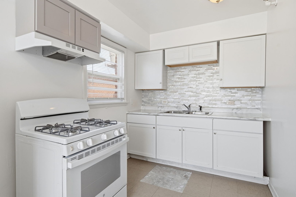 16048 Halsted Street - Photo 4