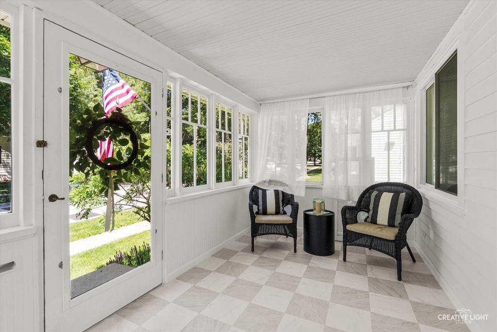 701 Edison Street - Photo 2