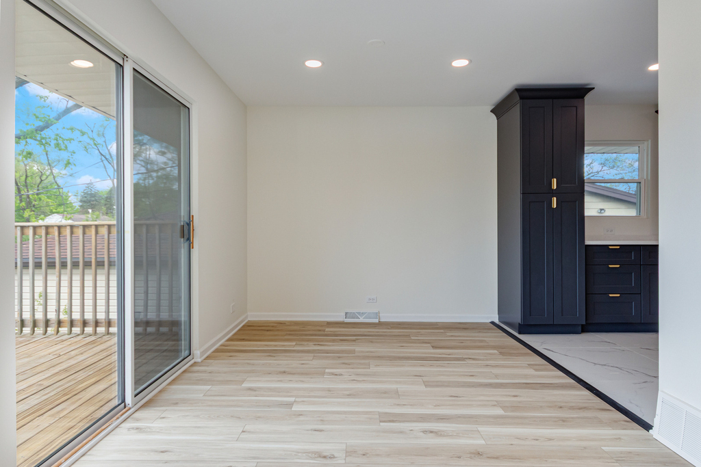 2541 75th Street - Photo 10