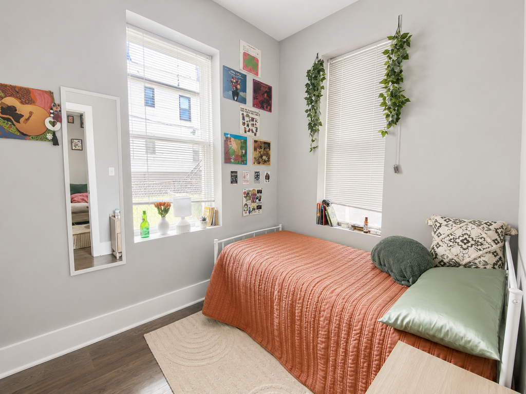 1726 W 21st Street - Photo 3