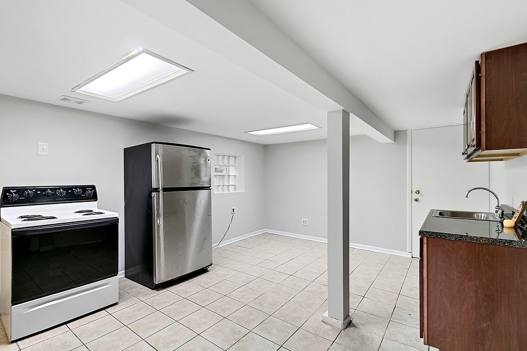 933 Dunlop Avenue - Photo 1