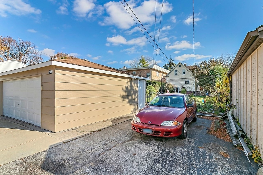 933 Dunlop Avenue - Photo 13