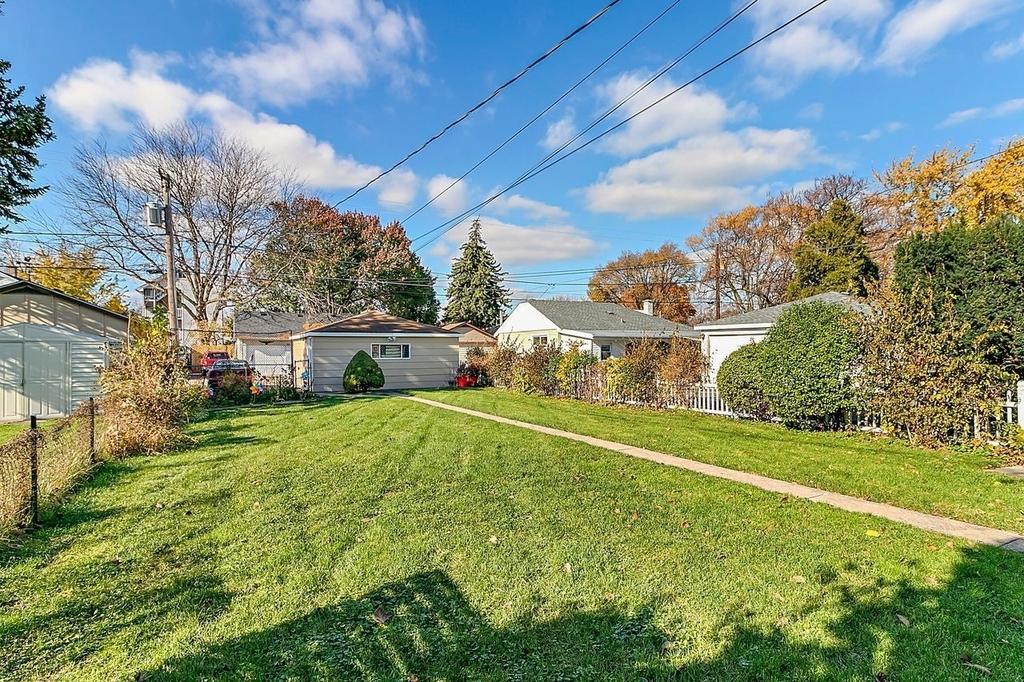 933 Dunlop Avenue - Photo 14