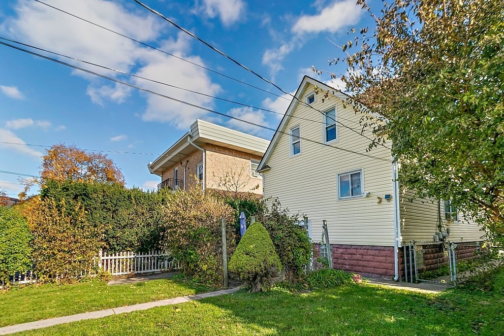 933 Dunlop Avenue - Photo 12