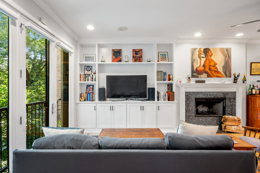 2115 W Crystal Street - Photo 2