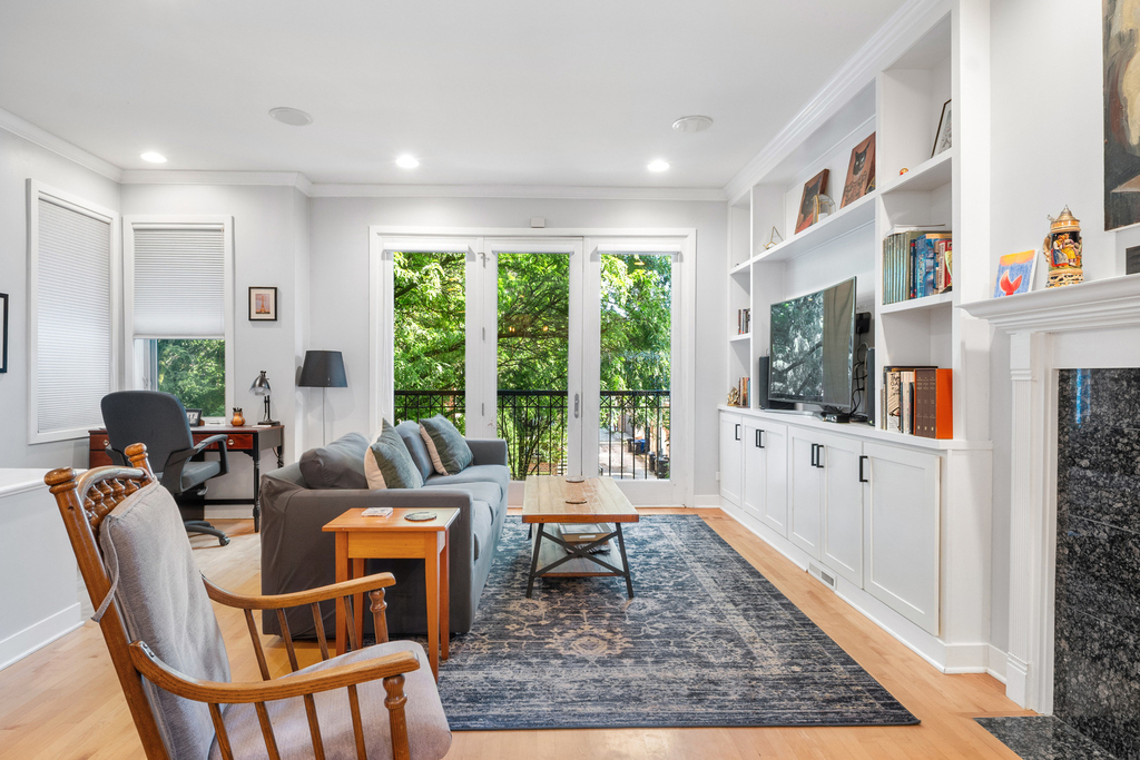 2115 W Crystal Street - Photo 4