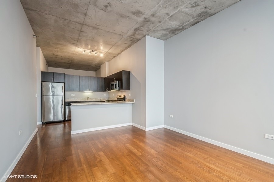235 W Van Buren Street - Photo 13