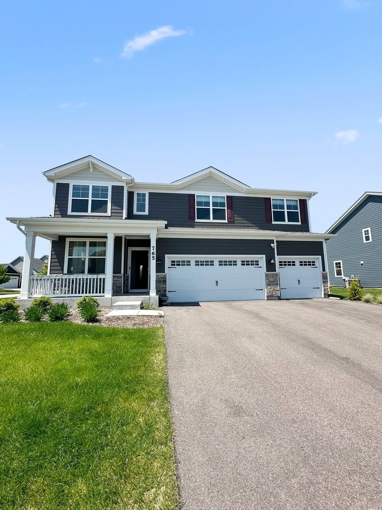 765 Kentshire Circle - Photo 0