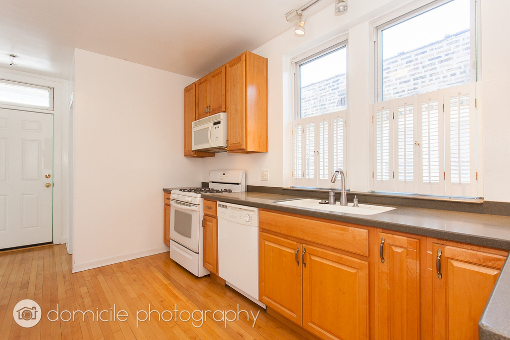 2141 W Arthur Avenue - Photo 12