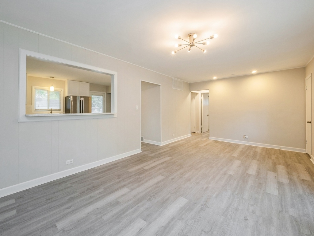 29 S Ash Street - Photo 1