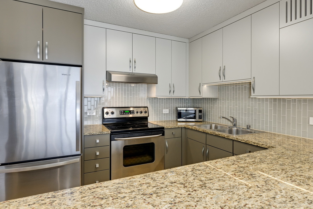 30 E Huron Street - Photo 4