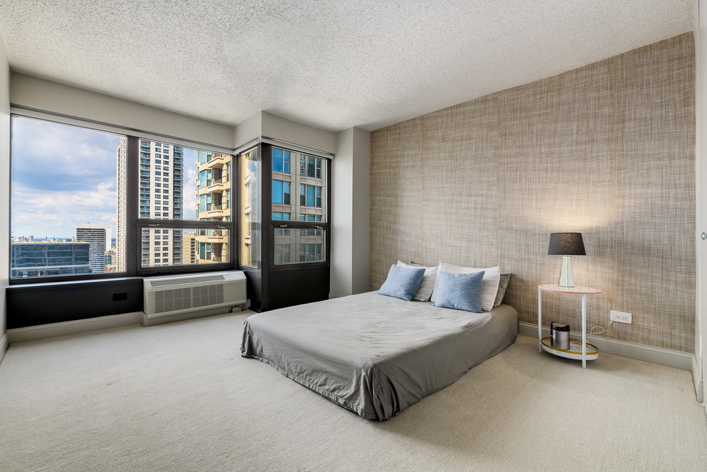 30 E Huron Street - Photo 8