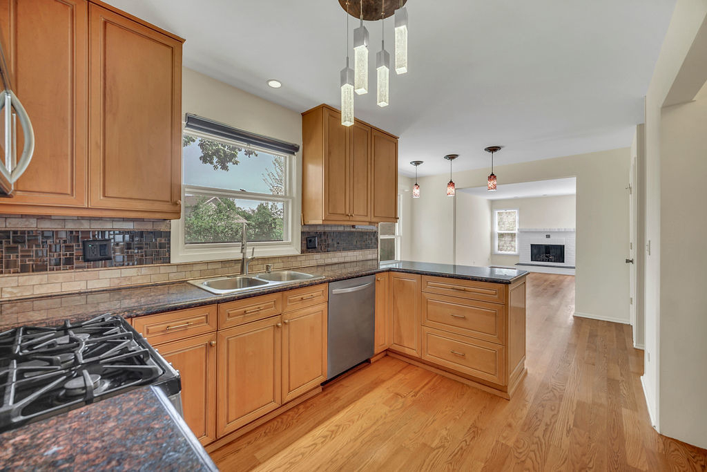 1100 Lockwood Drive - Photo 9