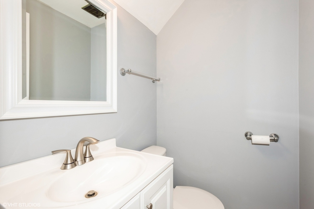 319 Shirley Court - Photo 18
