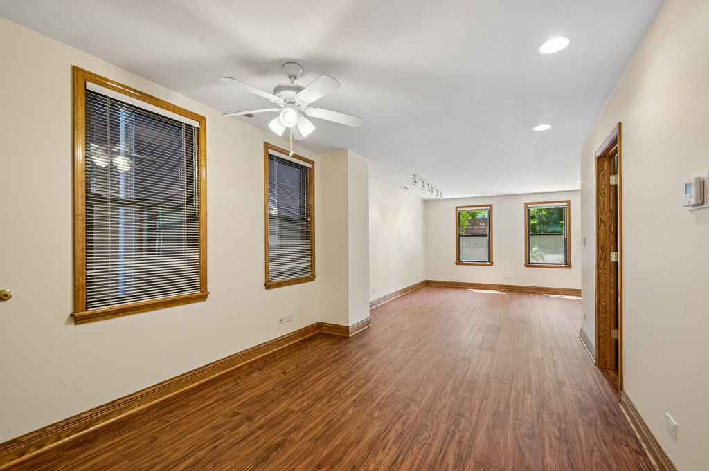 1354 W George Street - Photo 4