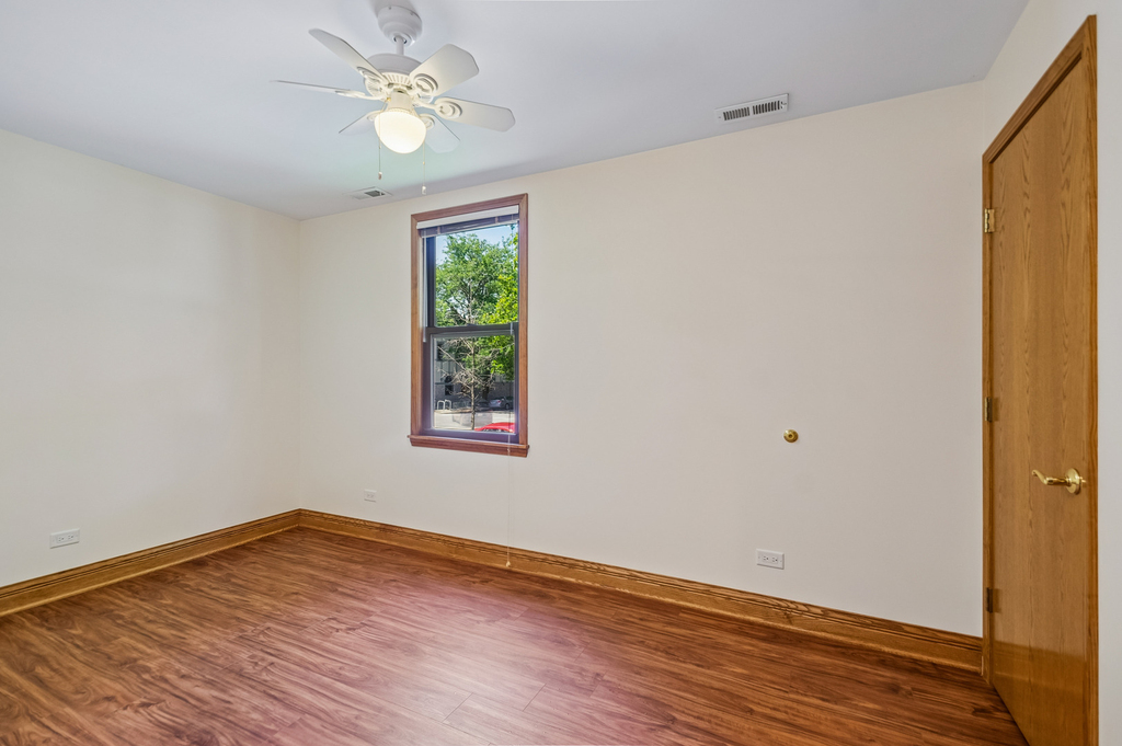 1354 W George Street - Photo 7