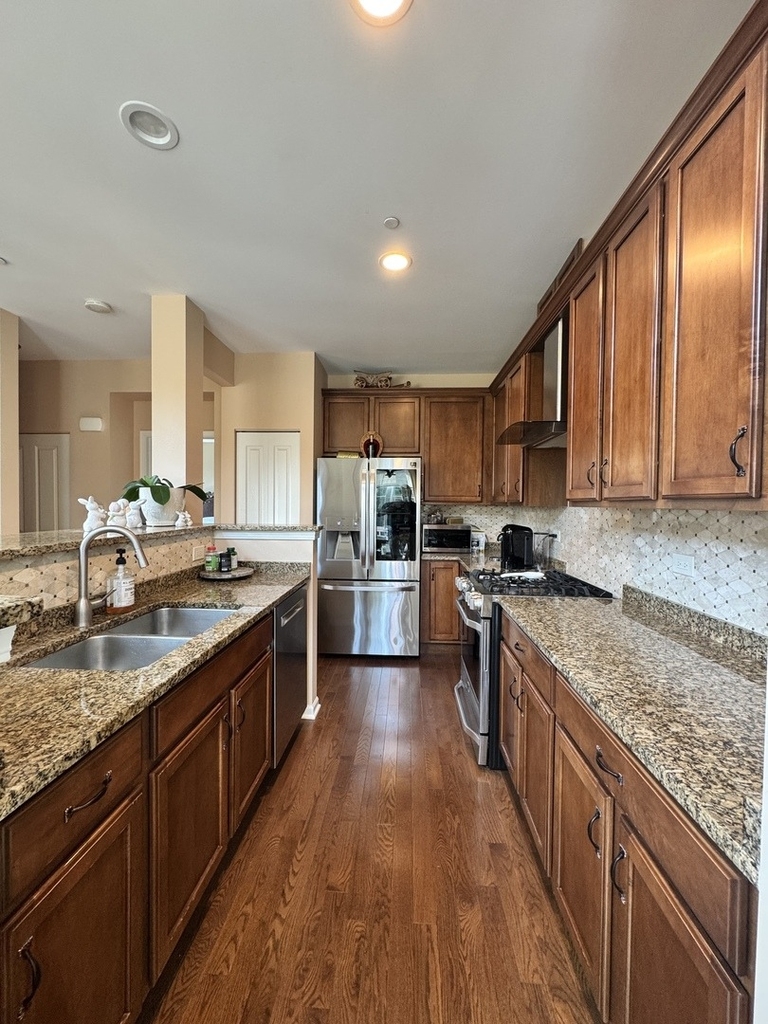 11 E Willow Road - Photo 6