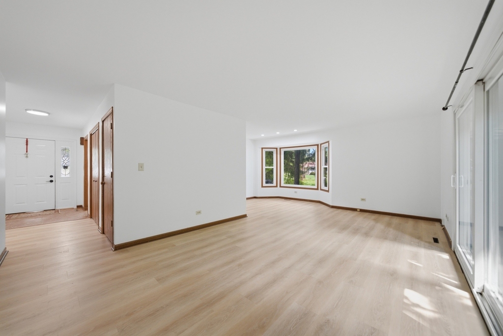 152 Dunbar Lane - Photo 2