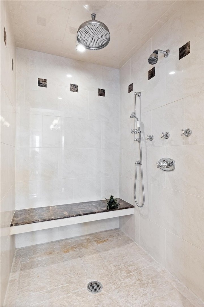 2845 W Division Street - Photo 26