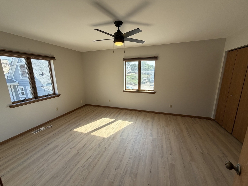 76 Washington Street - Photo 3