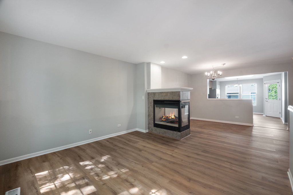 113 Blackhawk Court - Photo 2
