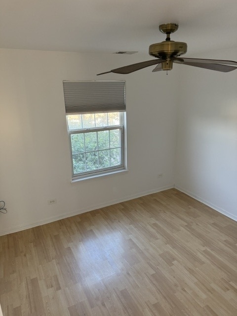705 E Whispering Oaks Drive - Photo 12