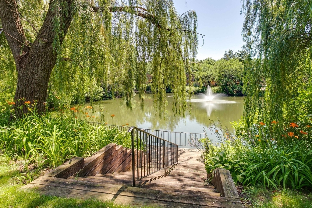 1220 Park Avenue W - Photo 27