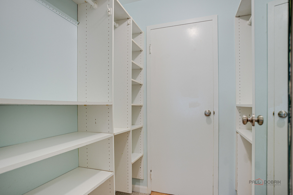 1220 Park Avenue W - Photo 16