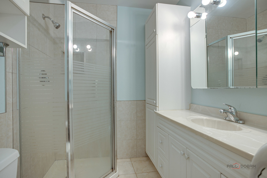 1220 Park Avenue W - Photo 17